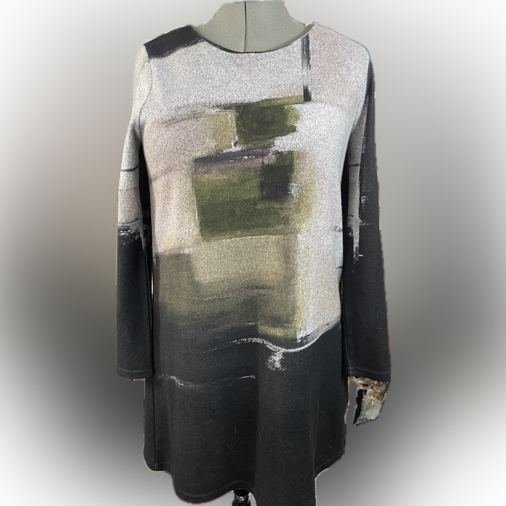 TRISHA TYLER CREW NECK A-LINE DRESS Medium